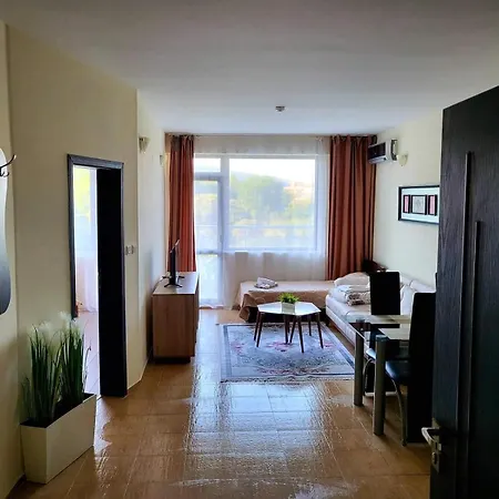 Golden Maria Yalta Complex Apartman *