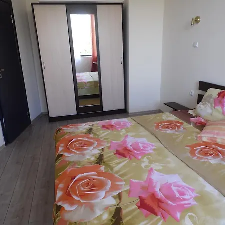 Golden Maria Yalta Complex Apartman *
