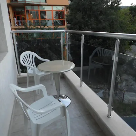 Golden Maria Yalta Complex Apartment