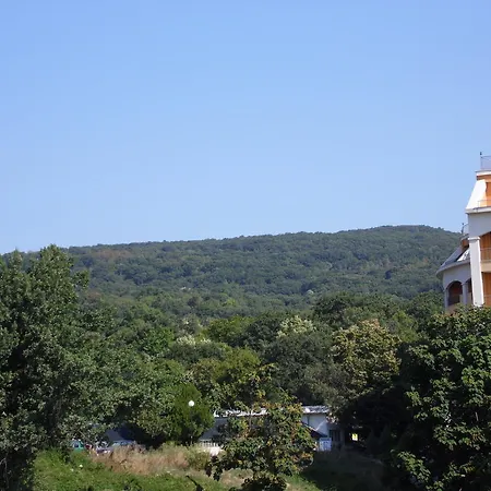 Apartment Golden Maria Yalta Complex