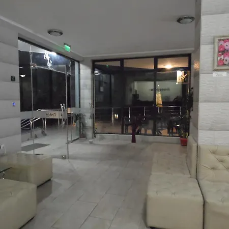 Golden Maria Yalta Complex Златни пясъци