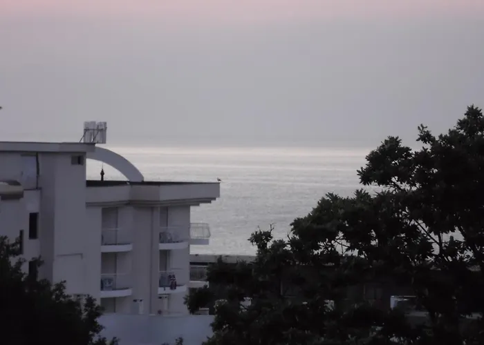 Golden Maria Yalta Complex